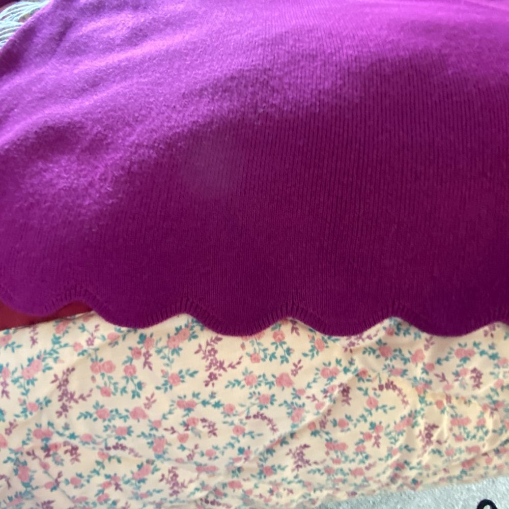 GUC Cable & Gauge Scalloped Pull over sweater in Fuschia-2X - Picture 11 of 14
